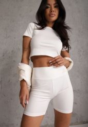 Białe Szorty Kolarki High Waist Marerila. Białe szorty damskie Renee, bez wzorów, z podwyższonym stanem. Za 39.99 zł.