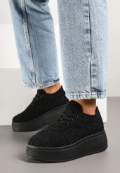 Czarne Sneakersy w Stylu Tenisówek na Platformie z Szydełkową Cholewką Filusenia. Czarne obuwie sportowe damskie Born2be, bez zapięcia, tenisowe. Za 79.99 zł.