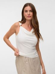 Vero Moda Bluzka w kolorze białym rozmiar: M. Białe bluzki damskie Vero Moda, m, z aplikacjami, bez kołnierzyka, bez ramiączek. Za 93.07 zł.