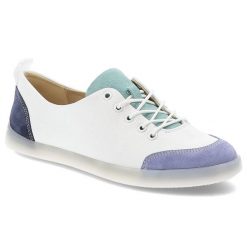 Białe Sneakersy Armodo Wygodne Sznurowane Obuwie Damskie. Białe obuwie sportowe damskie Armodo, na wiosnę, ze skóry, bez zapięcia. Za 329.00 zł.
