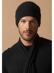 Perfect Cashmere Kaszmirowa czapka "June" w kolorze czarnym rozmiar: onesize. Czarne czapki damskie Perfect Cashmere, bez wzorów, z kaszmiru. Za 131.95 zł.