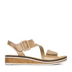 Sandały Rieker. Żółte sandały damskie Rieker, bez wzorów, bez obcasa, na płaskiej podeszwie, bez zapięcia. Za 299.99 zł.