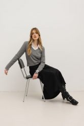 WEŁNIANY SWETER BETTY SZARY L - Flawless. Szare swetry klasyczne damskie Flawless, l, z wełny, bez kołnierzyka. Za 413.00 zł.