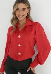 Czerwona Koszula Satynowa na Guziki Hemi. Czerwone koszule damskie Born2be, m, bez wzorów, z satyny, eleganckie, bez kołnierzyka, bez ramiączek. Za 159.99 zł.