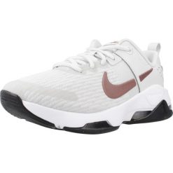 Tenisówki Nike Model Zoom Bella Kolor Szary. Szare obuwie sportowe damskie Nike, z materiału, bez zapięcia, na fitness i siłownię. Za 609.00 zł.