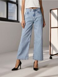 Jeansy cropped wide leg - niebieski. Niebieskie jeansy damskie Sinsay. W wyprzedaży za 59.99 zł.
