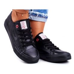 Damskie Trampki Cross Jeans Czarne DD2R4029CFW20. Czarne trampki damskie z aplikacjami, z gumy, bez zapięcia. Za 170.48 zł.
