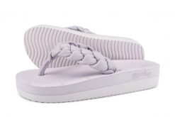 Klapki basenowe damskie Flip Flop Comfy Weave. Fioletowe klapki damskie Flip Flop, bez wzorów, z gumy, bez obcasa, bez zapięcia. Za 95.49 zł.