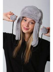 Lucky Bees Czapka w kolorze jasnoszarym rozmiar: onesize. Szare czapki damskie Lucky Bees, bez wzorów, z futra. Za 43.99 zł.