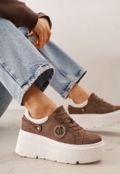 Jasnobrązowe Sneakersy Vices na Platformie Ozdobione Metaliczną Aplikacją Tatellia. Brązowe obuwie sportowe damskie Renee, z jeansu, bez zapięcia. Za 129.99 zł.