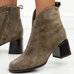 Khaki skórzane botki damskie na obcasie Vinceza 91178. Brązowe botki damskie VINCEZA, na jesień, z dzianiny, eleganckie, z okrągłym noskiem, bez obcasa, na obcasie, bez zapięcia. Za 349.00 zł.