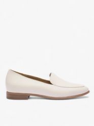 Kremowo-białe mokasyny ze skóry licowej. Brązowe mokasyny damskie Ryłko, ze skóry, z okrągłym noskiem, bez obcasa. Za 349.99 zł.