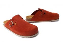DR. BRINKMANN 600116-62 orange, klapki damskie. Brązowe klapki damskie Dr. Brinkmann, bez wzorów, ze skóry, bez obcasa, bez zapięcia. Za 309.90 zł.