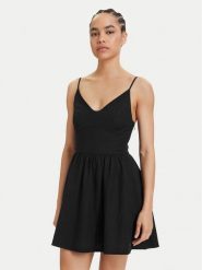 Tommy Jeans Sukienka letnia Skater DW0DW22345 Czarny Slim Fit. Czarne sukienki damskie Tommy Jeans, bez wzorów, z jeansu, bez ramiączek. Za 489.99 zł.