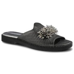 Czarne Klapki Lanqier Damskie Wygodne Buty Letnie. Czarne klapki damskie Lanqier, z aplikacjami, z nubiku, bez obcasa, na obcasie, bez zapięcia. Za 169.00 zł.
