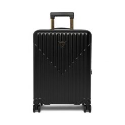 Walizka kabinowa Guess. Czarne walizki Guess, z aplikacjami. Za 1,089.00 zł.