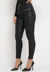 Czarne Spodnie Skinny z Ekoskóry z Regularną Talią i Ozdobnymi Suwakami Nalarian. Czarne rurki damskie Born2be, bez wzorów, z jeansu. Za 89.99 zł.