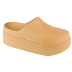Klapki Crocs Dylan Platform Clog W 209869-209. Klapki damskie bez wzorów, bez obcasa, bez zapięcia. Za 361.57 zł.