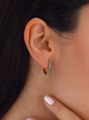 Nakkash Pozłacane kolczyki-kreole z cyrkoniami rozmiar: onesize. Żółte kolczyki damskie Nakkash, z cyrkonią, pozłacane. Za 65.23 zł.