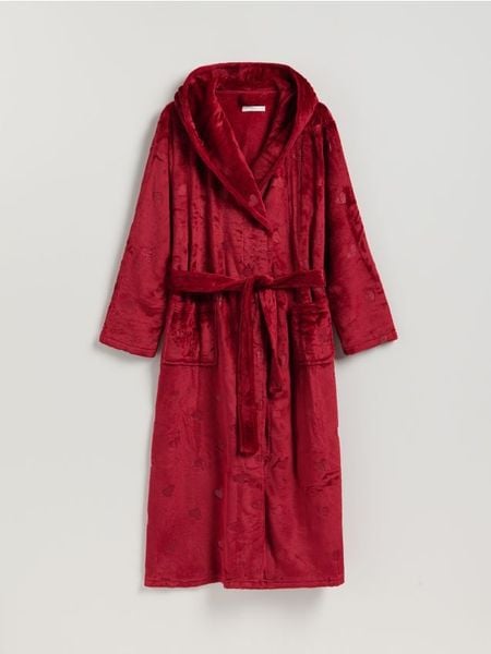 Szlafrok z paskiem - czerwony. Czerwone szlafroki damskie Reserved, bez wzorów, z dzianiny, bez kaptura. Za 149.99 zł.