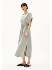 Armedangels Sukienka "Maaholina" w kolorze miętowym rozmiar: L. Zielone sukienki damskie ARMEDANGELS, bez wzorów, z wiskozy, klasyczne, bez ramiączek. Za 249.17 zł.