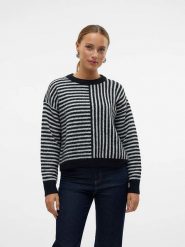 Vero Moda Sweter w kolorze czarnym rozmiar: XS. Czarne swetry klasyczne damskie Vero Moda, xs, bez kołnierzyka. Za 48.28 zł.