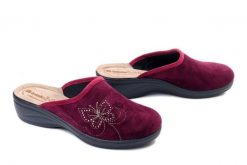Inblu LY-119 066 śliwkowy, klapki damskie. Fioletowe klapki damskie Inblu, bez wzorów, bez obcasa, na koturnie, bez zapięcia. Za 84.99 zł.