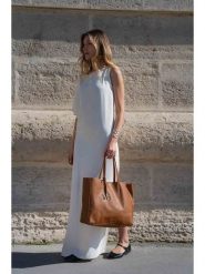 Maison héritage PARIS Skórzany shopper bag "Diccia" w kolorze karmelowym - 40 x 30 x 11 cm rozmiar: onesize. Brązowe shopper bag maison héritage PARIS, bez wzorów, z materiału, na ramię, bez dodatków. Za 254.95 zł.
