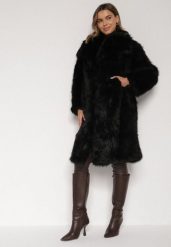 Czarny Jednorzędowy Płaszcz Futro z Szerokim Kołnierzem Wedinalia. Czarne płaszcze damskie Born2be, l, bez wzorów, z futra, bez kaptura. Za 329.99 zł.