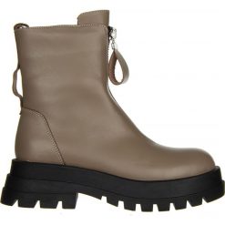 Botki Bayla-161 054 2916 Taupe 161390, Beżowy, Skóra naturalna - 40. Brązowe botki damskie Bayla, na jesień, z gumy, bez obcasa, na platformie, bez zapięcia. W wyprzedaży za 269.10 zł.