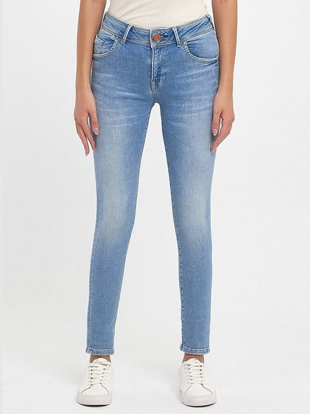 LTB Dżinsy "Maxime" - Slim fit - w kolorze niebieskim rozmiar: W32/L30. Niebieskie jeansy damskie LTB. Za 87.61 zł.