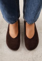 Brązowe Balerinki Barefoot z Wycięciem V przy Nosku Indira. Brązowe balerinki damskie Renee, bez wzorów. Za 99.99 zł.