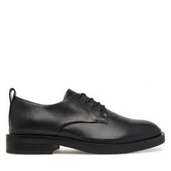 Oxfordy Clarks. Czarne półbuty damskie Clarks, bez wzorów, bez obcasa, bez zapięcia. Za 389.99 zł.