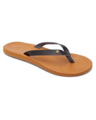 Japonki damskie ROXY Jyll III. Czarne klapki damskie Roxy, bez wzorów, z gumy, bez obcasa, bez zapięcia. Za 94.99 zł.