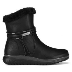 Botki Go Soft. Czarne botki damskie GO SOFT, bez obcasa, na płaskiej podeszwie, bez zapięcia. Za 229.99 zł.
