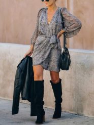 LA Angels Sukienka w kolorze szarym rozmiar: S. Szare sukienki damskie LA Angels, bez wzorów, z tkaniny, bez ramiączek. Za 152.99 zł.