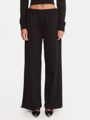 Versace Jeans Couture Spodnie dresowe 79HAAT05 CF01T Czarny Regular Fit. Czarne spodnie dresowe damskie Versace Jeans Couture, xl, bez wzorów, z bawełny. Za 779.99 zł.