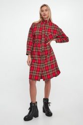 Sukienka koszulowa w kratkę Danny JOOP! JEANS. Sukienki damskie Joop! Jeans, bez wzorów, z jeansu, bez ramiączek. Za 919.00 zł.