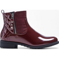 Botki. Czarne botki damskie bonprix, eleganckie, bez obcasa, bez zapięcia. Za 169.99 zł.