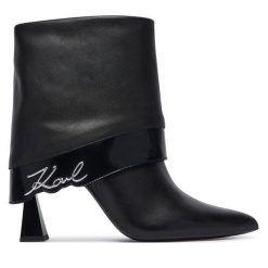 Botki KARL LAGERFELD. Czarne botki damskie KARL LAGERFELD, bez obcasa, na szpilce, bez zapięcia. Za 1,099.00 zł.
