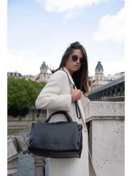 Maison héritage PARIS Skórzany shopper bag "Emerald" w kolorze czarnym - 48 x 28 x 22 cm rozmiar: onesize. Czarne shopper bag maison héritage PARIS, bez wzorów, z materiału, przez ramię, bez dodatków. Za 474.45 zł.