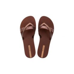 Klapki japonki damskie Ipanema Kirei. Brązowe klapki damskie Ipanema, bez wzorów, bez obcasa, bez zapięcia. Za 89.00 zł.