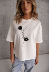 Biały Wiskozowy T-shirt Ozdobiony Kwiatami i Perełkami Muvine. Białe t-shirty damskie Renee, l, z aplikacjami, z jeansu, bez kołnierzyka. Za 79.99 zł.