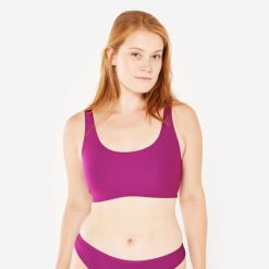 Góra kostiumu kąpielowego surfingowego damska Olaian Aurely teksturowana. Fioletowe bikini OLAIAN, bez wzorów, z elastanu. Za 69.99 zł.