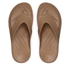 Japonki Crocs. Brązowe klapki damskie Crocs, bez wzorów, bez obcasa, bez zapięcia. Za 189.99 zł.
