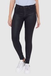 7 FOR ALL MANKIND Woskowane czarne jeansy w odcieniu niebieskim HW SKINNY COATED SLIM ILLUSION. Czarne jeansy damskie 7 for all mankind, bez wzorów, z bawełny. W wyprzedaży za 649.99 zł.