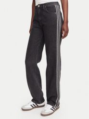 Adidas Jeansy Firebird KQ6488 Czarny Regular Fit. Czarne jeansy damskie Adidas. Za 369.99 zł.