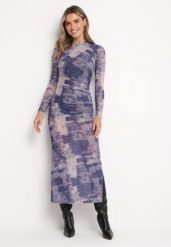 Granatowa Dopasowana Sukienka Maxi w Fantazyjny Print Sartine. Niebieskie sukienki damskie Born2be, z aplikacjami, bez ramiączek. W wyprzedaży za 135.99 zł.