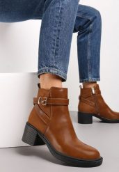 Brązowe Botki za Kostkę na Niskim Słupku Amezza. Brązowe botki damskie Renee, klasyczne, za kostkę, bez obcasa, na obcasie, bez zapięcia. Za 149.99 zł.