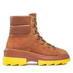 Trapery Stuart Weitzman. Brązowe trapery damskie Stuart Weitzman, bez zapięcia. Za 3,449.00 zł.